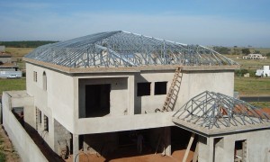 Preço m2 estrutura metalica para telhado residencial